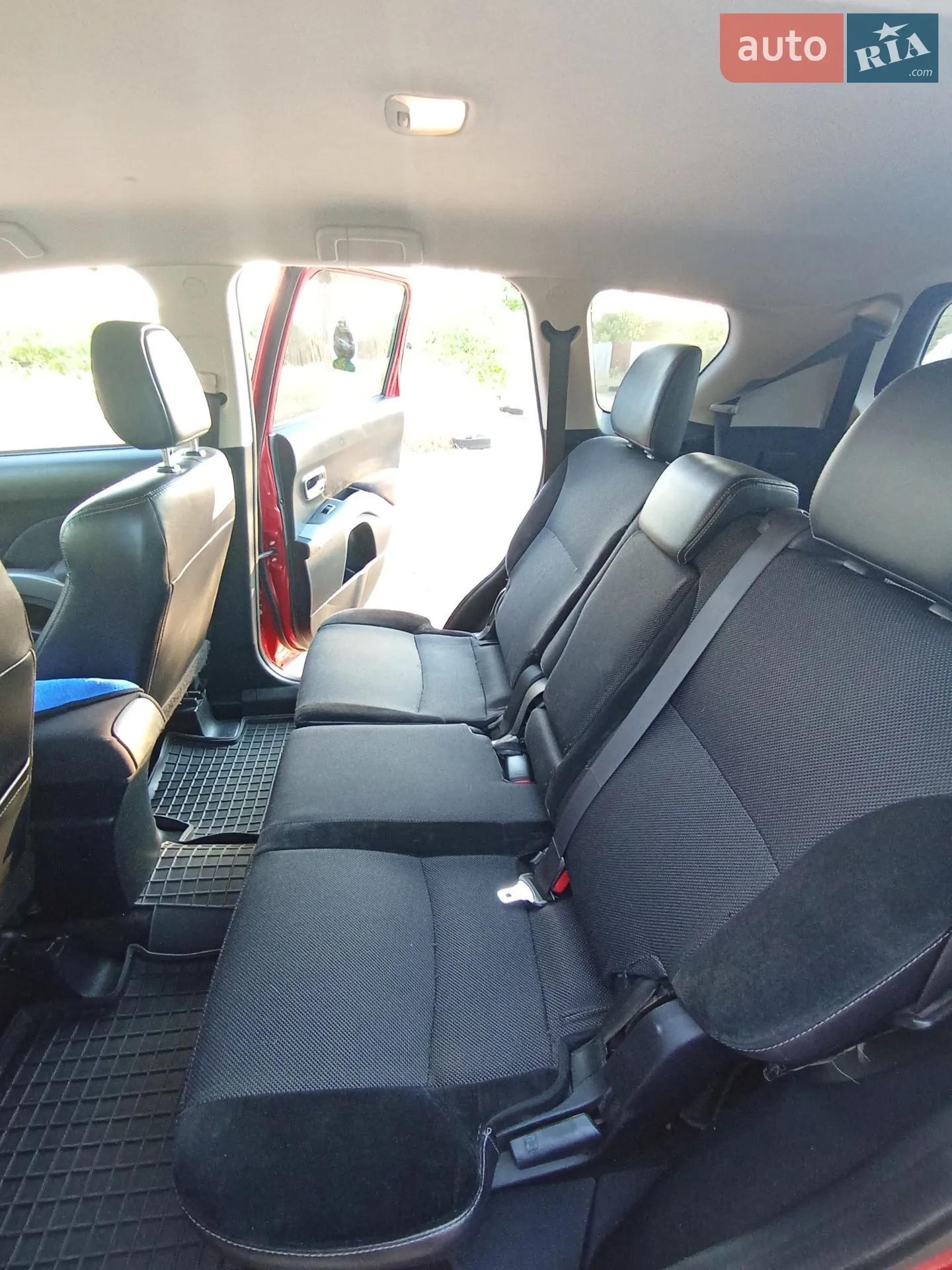 2013 Mitsubishi Outlander - мініатюра 28