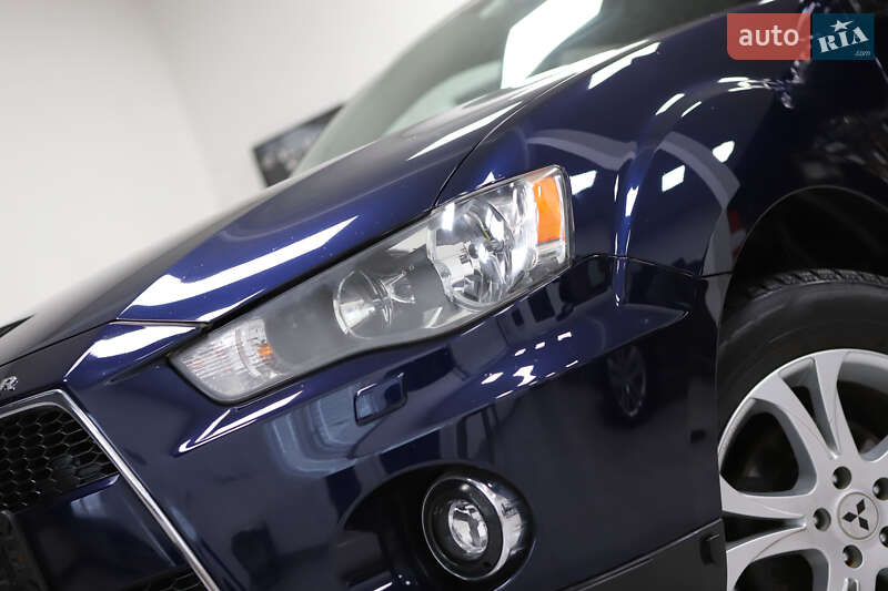 Позашляховик / Кросовер Mitsubishi Outlander 2012 в Дрогобичі