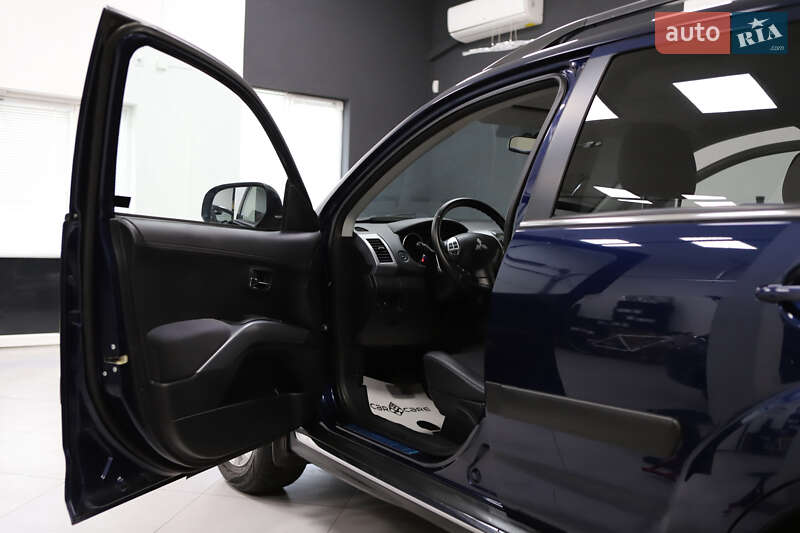 Позашляховик / Кросовер Mitsubishi Outlander 2012 в Дрогобичі