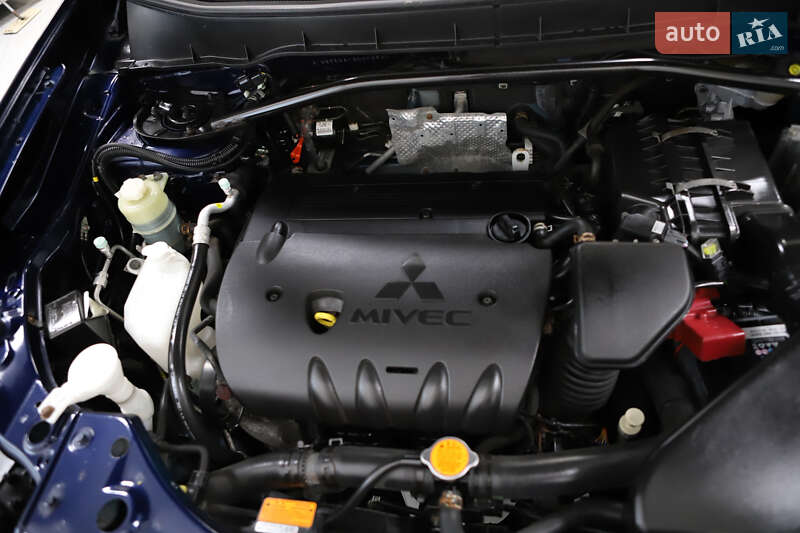 Позашляховик / Кросовер Mitsubishi Outlander 2012 в Дрогобичі