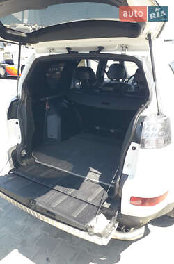 Внедорожник / Кроссовер Mitsubishi Outlander 2010 в 