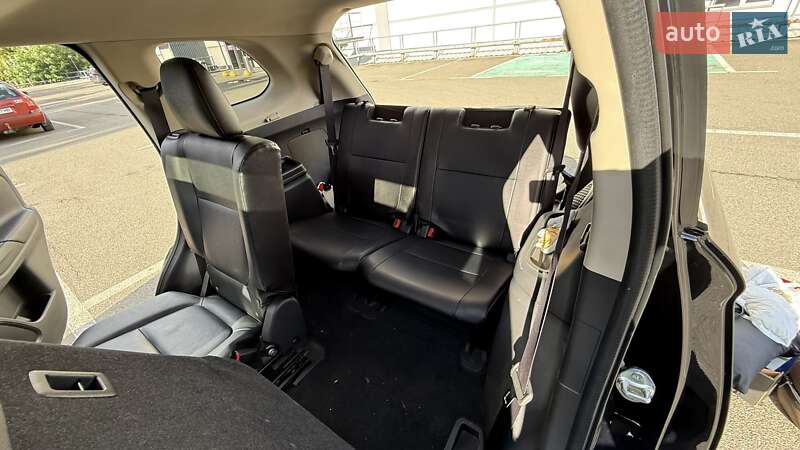 Внедорожник / Кроссовер Mitsubishi Outlander 2016 в Киеве