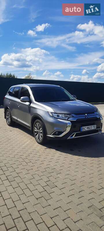 Mitsubishi Outlander 2019
