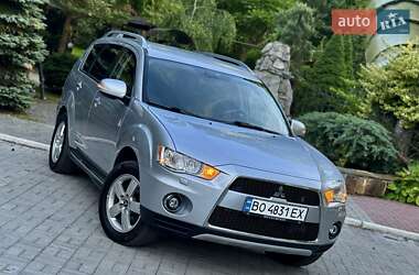 Внедорожник / Кроссовер Mitsubishi Outlander 2009 в 