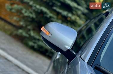 Внедорожник / Кроссовер Mitsubishi Outlander 2009 в 