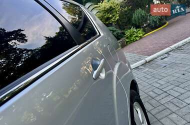 Внедорожник / Кроссовер Mitsubishi Outlander 2009 в 