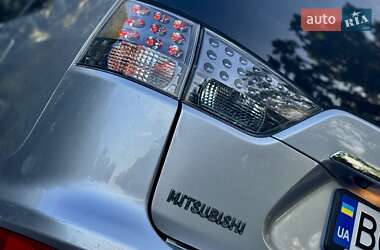 Внедорожник / Кроссовер Mitsubishi Outlander 2009 в 