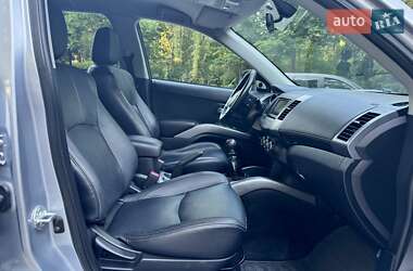 Внедорожник / Кроссовер Mitsubishi Outlander 2009 в 