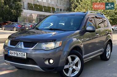 Внедорожник / Кроссовер Mitsubishi Outlander 2009 в 