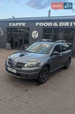 Внедорожник / Кроссовер Mitsubishi Outlander 2005 в Кривом Роге
