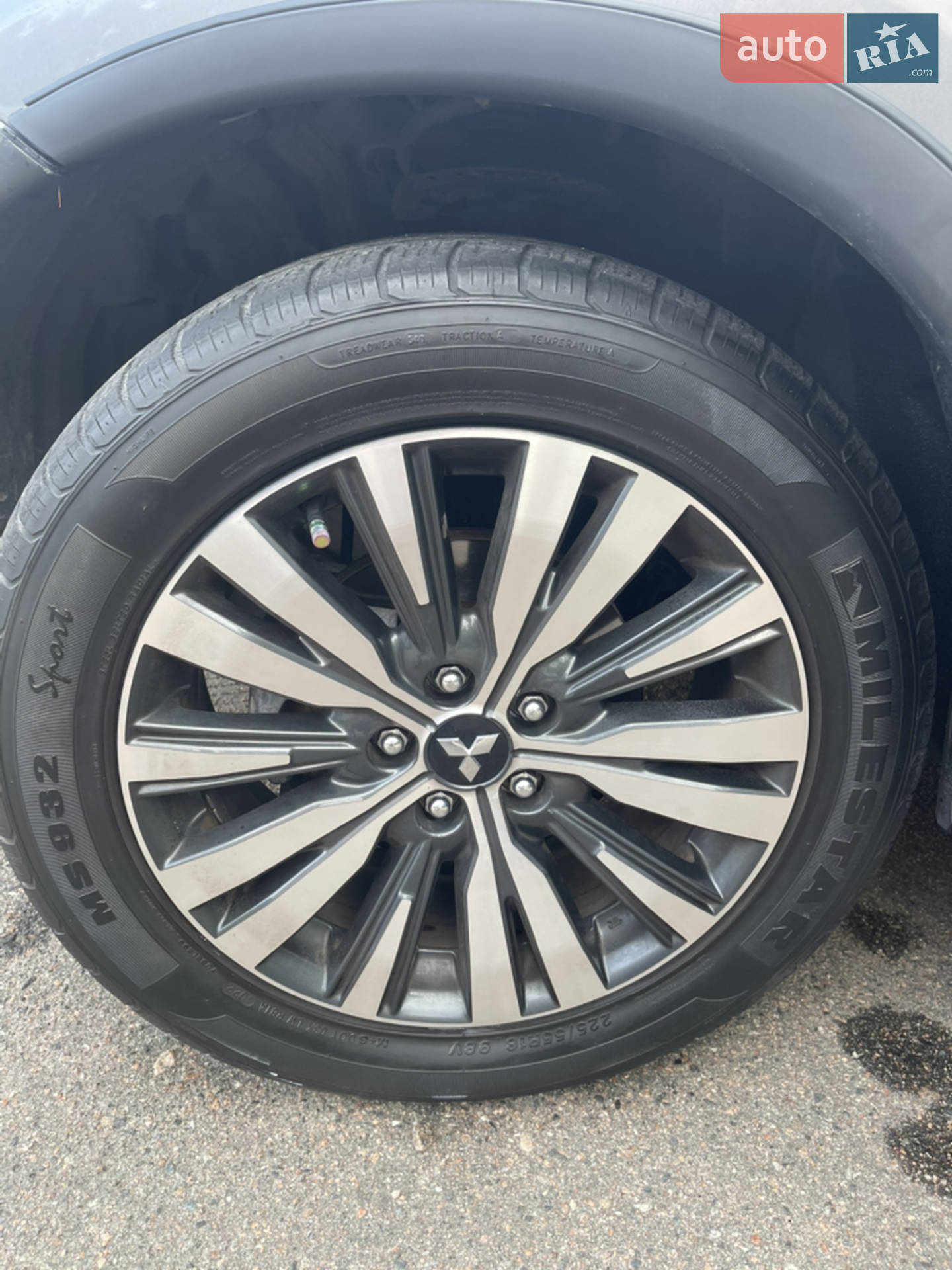 2019 Mitsubishi Outlander - мініатюра 13