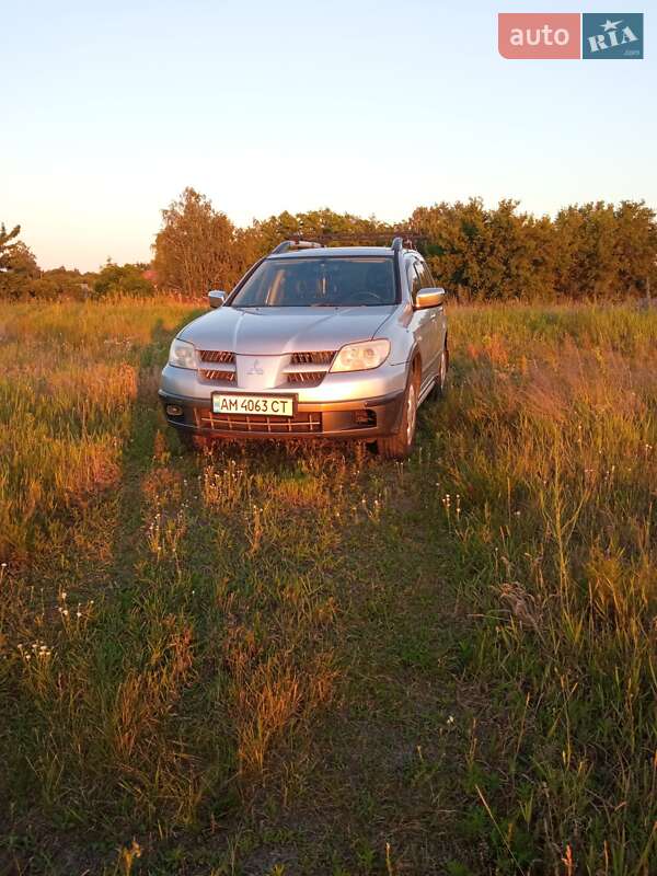 Mitsubishi Outlander 2005