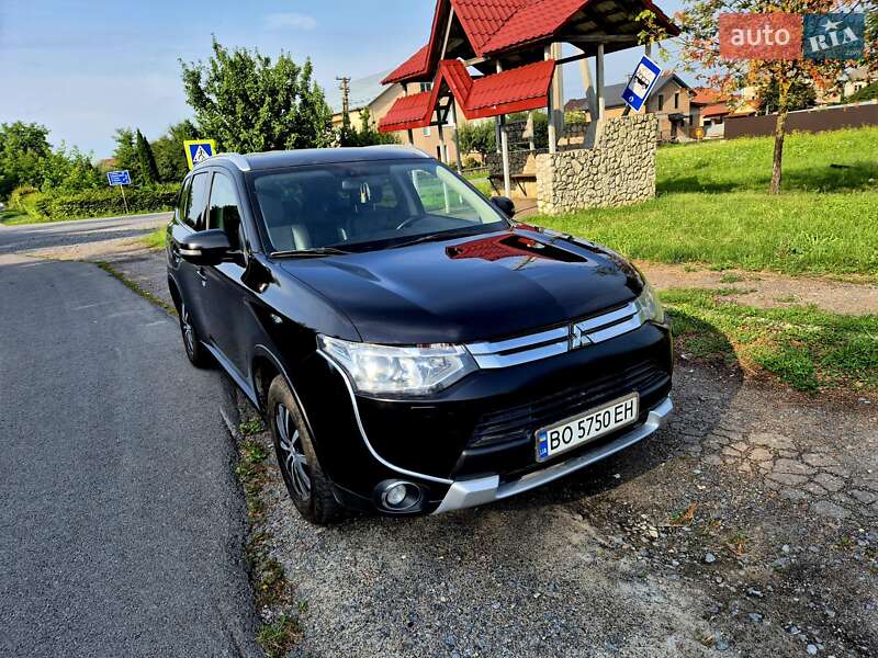 Внедорожник / Кроссовер Mitsubishi Outlander 2014 в Тернополе