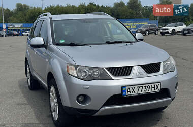Позашляховик / Кросовер Mitsubishi Outlander 2008 в Києві