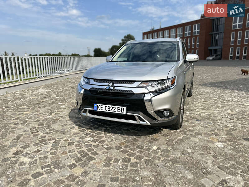 Mitsubishi Outlander 2019