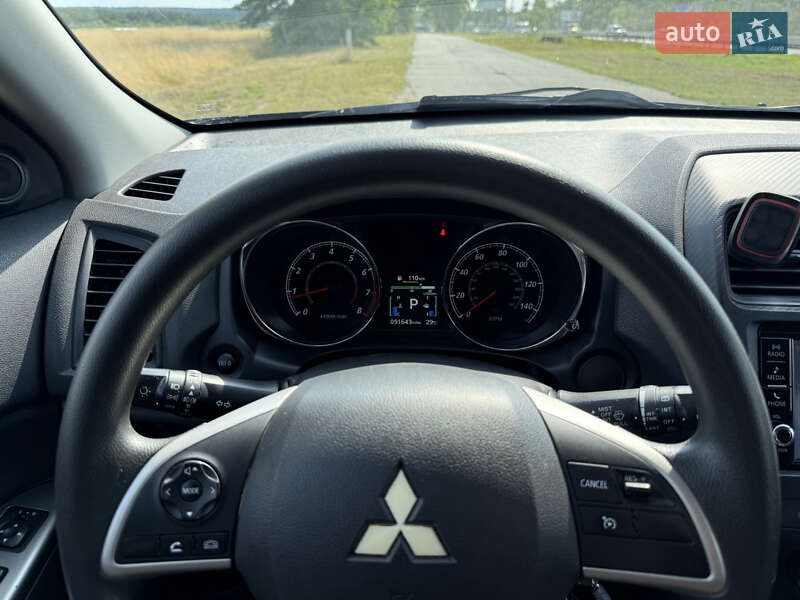 Внедорожник / Кроссовер Mitsubishi Outlander 2018 в Киеве