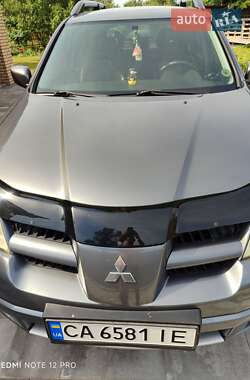 Внедорожник / Кроссовер Mitsubishi Outlander 2007 в 
