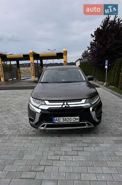 Внедорожник / Кроссовер Mitsubishi Outlander 2018 в Днепре