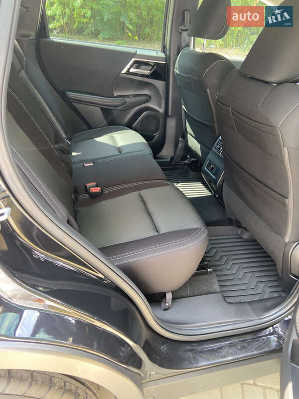 Позашляховик / Кросовер Mitsubishi Outlander 2022 в Умані