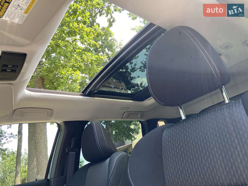 Позашляховик / Кросовер Mitsubishi Outlander 2022 в Умані