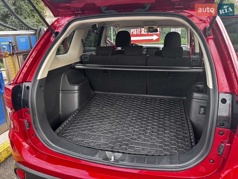 Позашляховик / Кросовер Mitsubishi Outlander 2022 в Вінниці