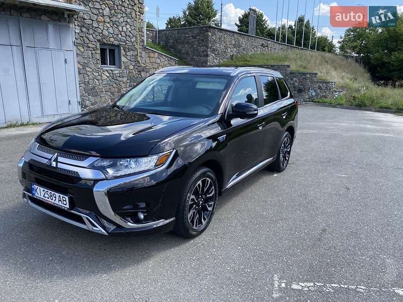 Позашляховик / Кросовер Mitsubishi Outlander 2018 в Білій Церкві