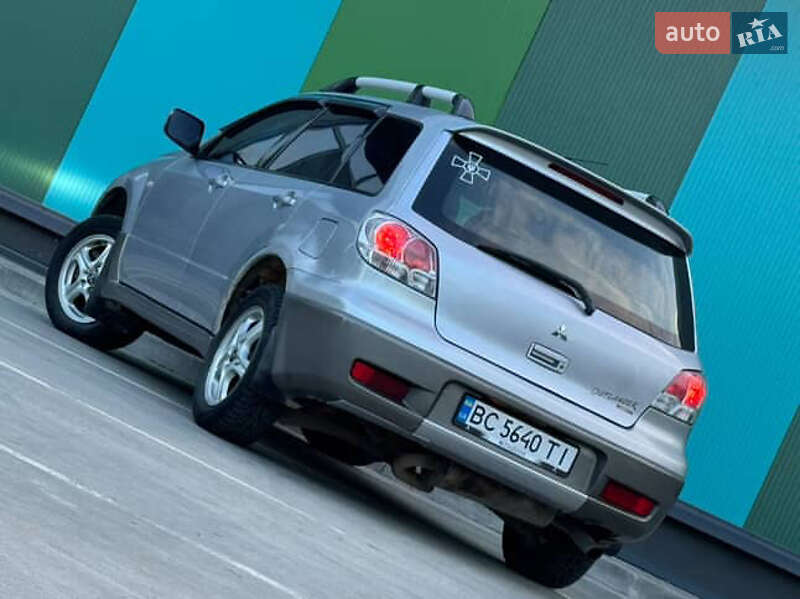Позашляховик / Кросовер Mitsubishi Outlander 2003 в Дрогобичі фото 13 Позашляховик / Кросовер Mitsubishi Outlander 2003 в Дрогобичі