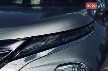 Внедорожник / Кроссовер Mitsubishi Outlander 2022 в 