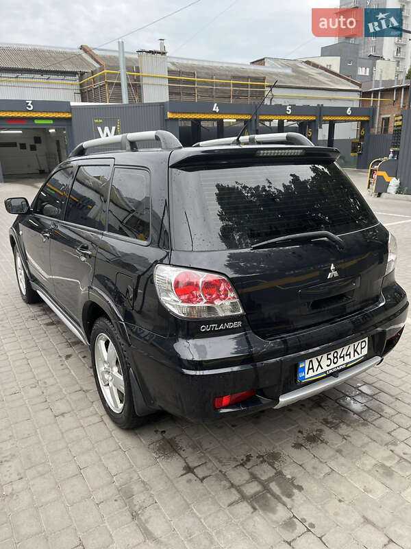 Внедорожник / Кроссовер Mitsubishi Outlander 2008 в Харькове