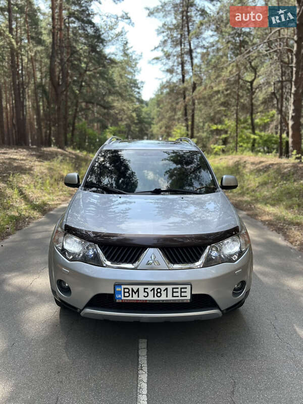 Внедорожник / Кроссовер Mitsubishi Outlander 2009 в Ахтырке