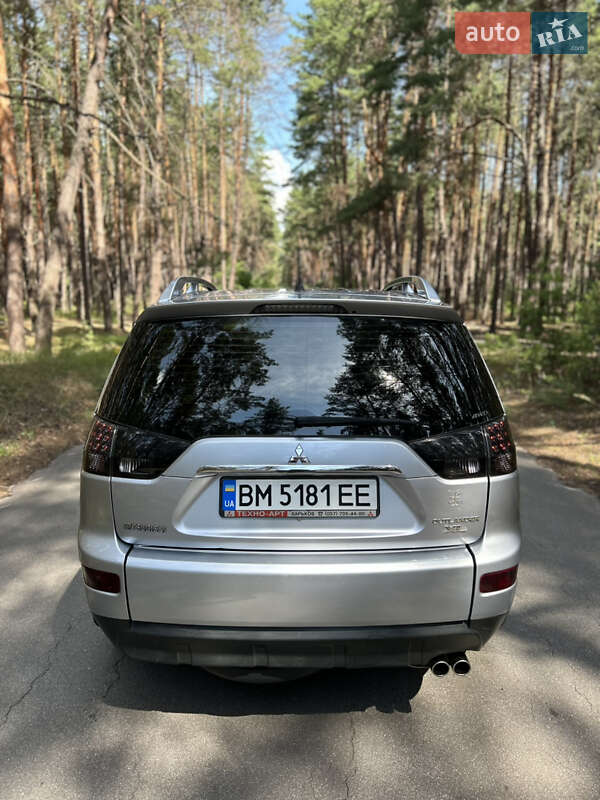 Внедорожник / Кроссовер Mitsubishi Outlander 2009 в Ахтырке