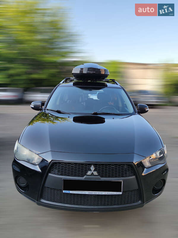 Внедорожник / Кроссовер Mitsubishi Outlander 2010 в Киеве фото 2 Внедорожник / Кроссовер Mitsubishi Outlander 2010 в Киеве