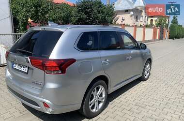 Внедорожник / Кроссовер Mitsubishi Outlander 2018 в 