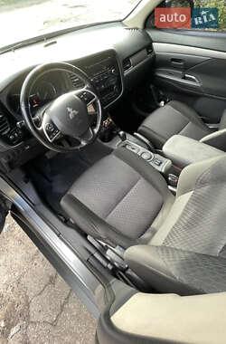 Внедорожник / Кроссовер Mitsubishi Outlander 2014 в Виннице