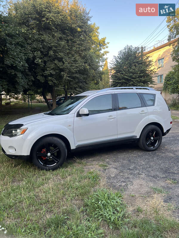 Внедорожник / Кроссовер Mitsubishi Outlander 2008 в Ладыжине фото 13 Внедорожник / Кроссовер Mitsubishi Outlander 2008 в Ладыжине