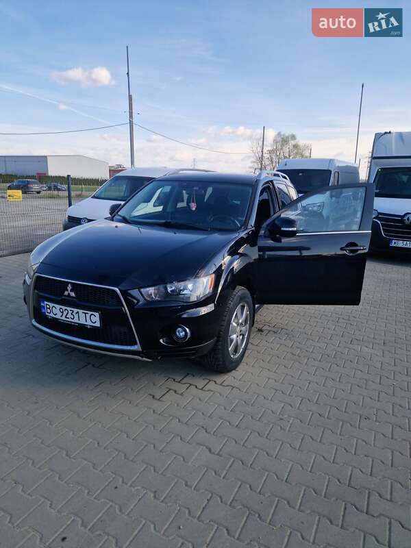 Внедорожник / Кроссовер Mitsubishi Outlander 2009 в Тернополе