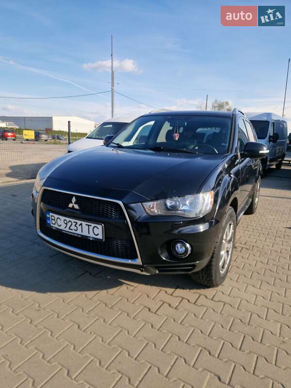 Внедорожник / Кроссовер Mitsubishi Outlander 2009 в Тернополе