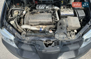 Внедорожник / Кроссовер Mitsubishi Outlander 2005 в 