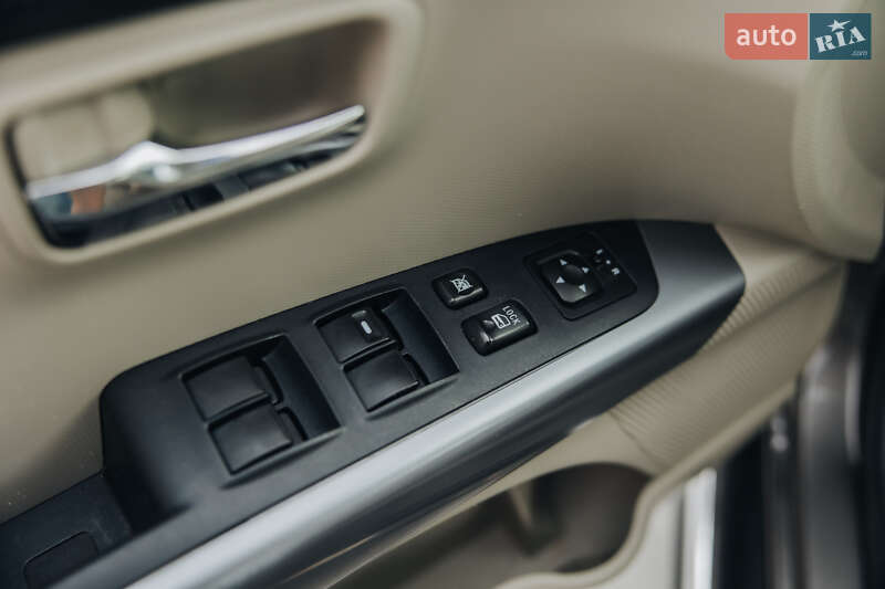 Позашляховик / Кросовер Mitsubishi Outlander 2011 в Бучачі фото 15 Позашляховик / Кросовер Mitsubishi Outlander 2011 в Бучачі