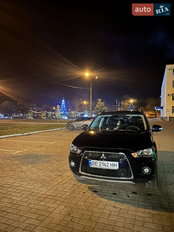 Mitsubishi Outlander 2010