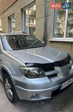 Внедорожник / Кроссовер Mitsubishi Outlander 2006 в Черкассах