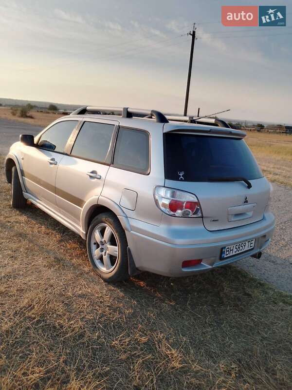 Позашляховик / Кросовер Mitsubishi Outlander 2008 в Болграді