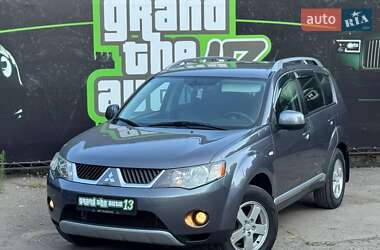 Внедорожник / Кроссовер Mitsubishi Outlander 2008 в 