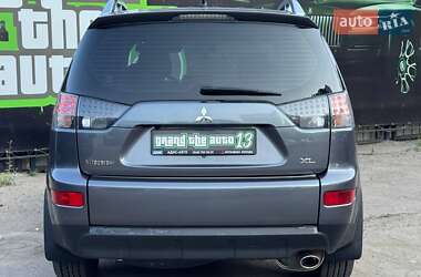 Внедорожник / Кроссовер Mitsubishi Outlander 2008 в 