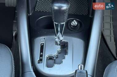 Внедорожник / Кроссовер Mitsubishi Outlander 2008 в 