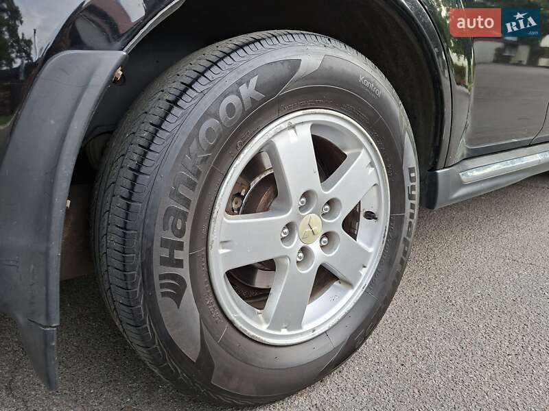Позашляховик / Кросовер Mitsubishi Outlander 2010 в Чернігові