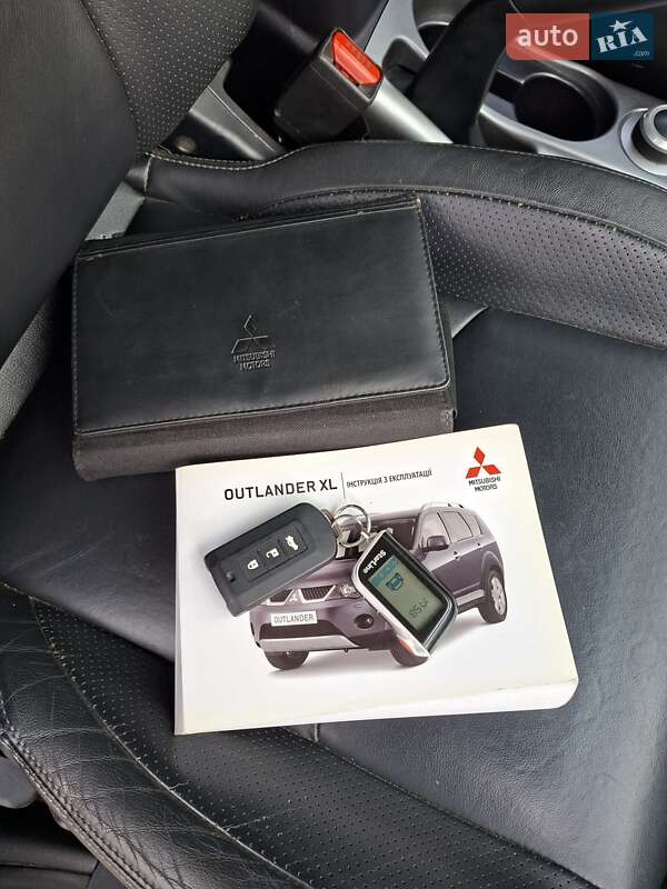 Позашляховик / Кросовер Mitsubishi Outlander 2010 в Чернігові