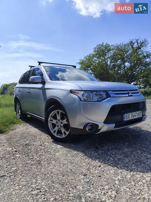 Mitsubishi Outlander 2014
