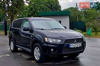 Внедорожник / Кроссовер Mitsubishi Outlander 2010 в Соснице