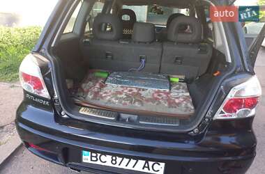 Внедорожник / Кроссовер Mitsubishi Outlander 2007 в 